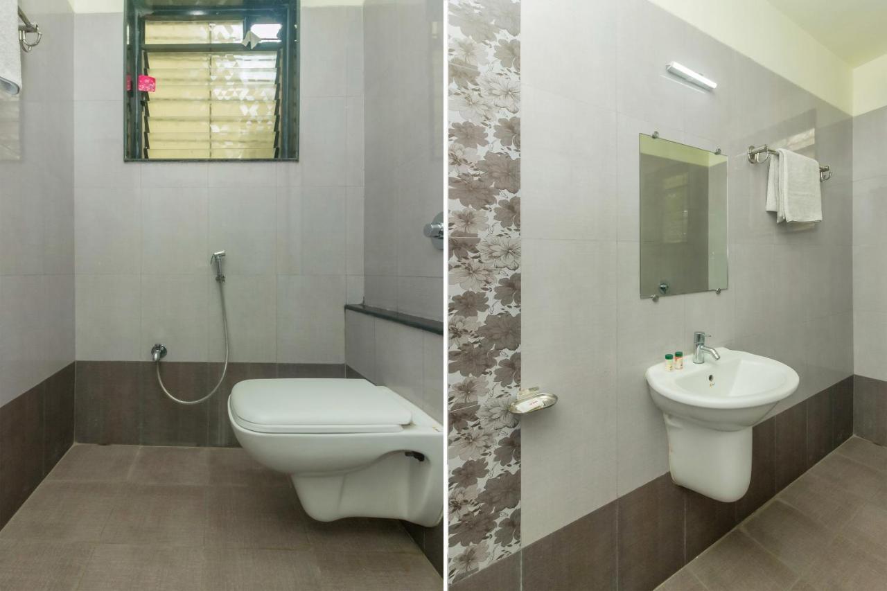 Flagship 4387 Hotel Theem Plaaza Nashik Exteriör bild